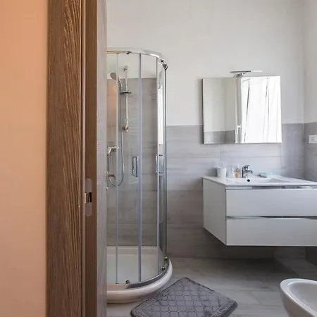 700enolocanda 3* Santa Giuletta