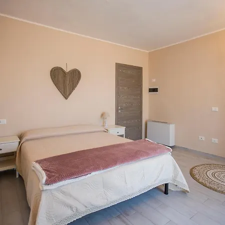 700enolocanda 3* Santa Giuletta